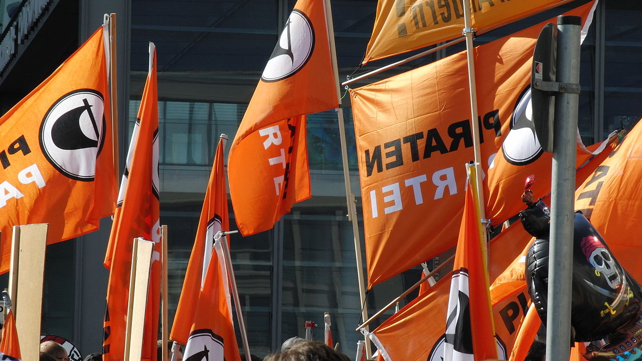 Die Piratenpartei auf der Demo Demo Freiheit statt Angst| CC BY 2.0 Jürgen Brocke